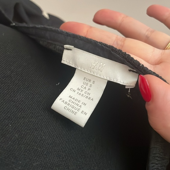 H&M smocked polka dot blouse size small - Picture 3 of 4